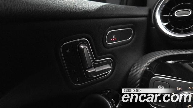 Mercedes-Benz A-Class 2019 — photo 28