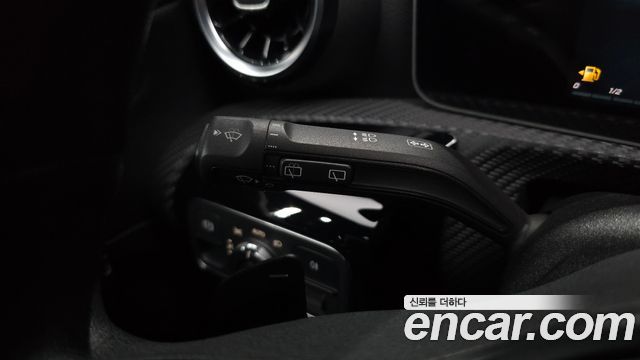 Mercedes-Benz A-Class 2019 — photo 30