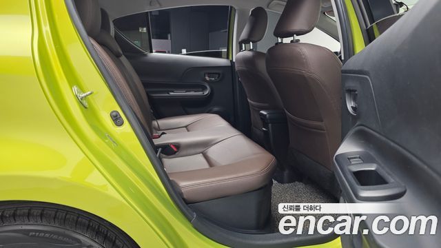 Toyota Prius 2018 — photo 18