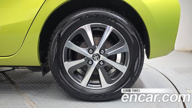 Toyota Prius 2018 — photo 7