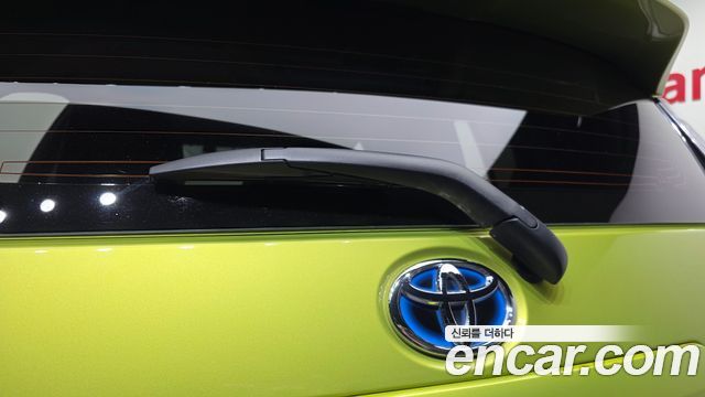 Toyota Prius 2018 — photo 29