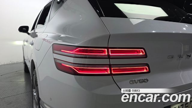 Genesis GV80 2021 — photo 9