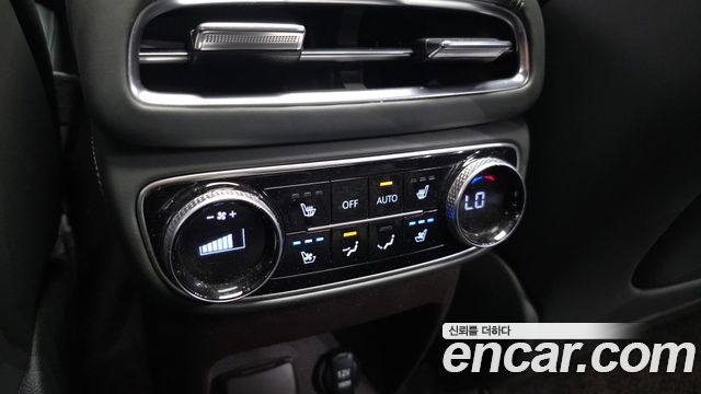 Genesis GV80 2021 — photo 33