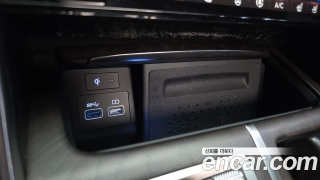Genesis GV80 2021 — photo 34