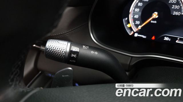 Genesis GV80 2021 — photo 39