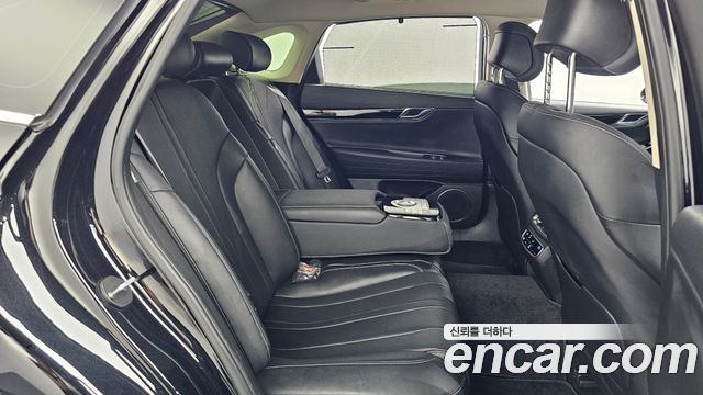 Genesis G80 2022 — photo 12