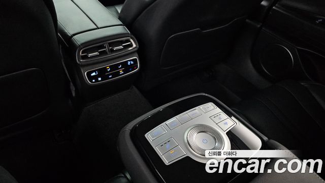 Genesis G80 2022 — photo 18