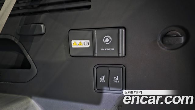 Kia EV9 2024 — photo 32