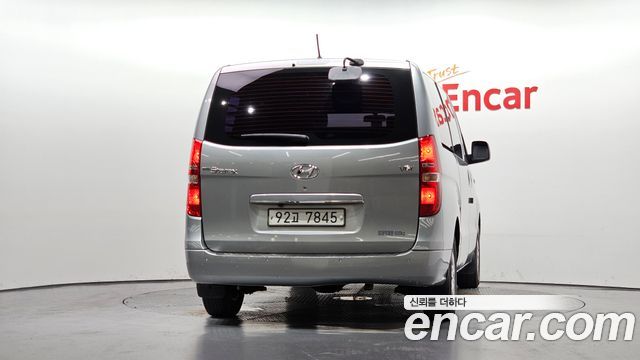 Hyundai Starex 2017 — photo 4