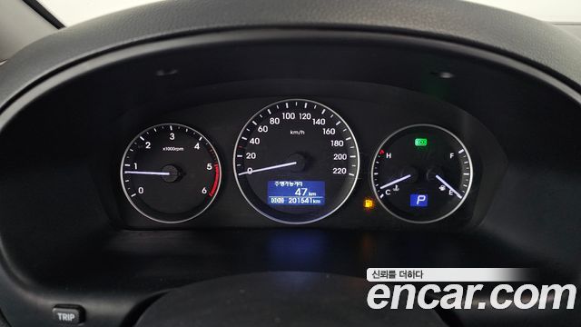 Hyundai Starex 2017 — photo 8