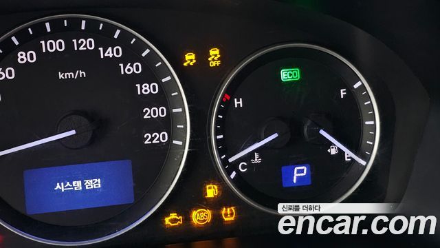 Hyundai Starex 2017 — photo 16