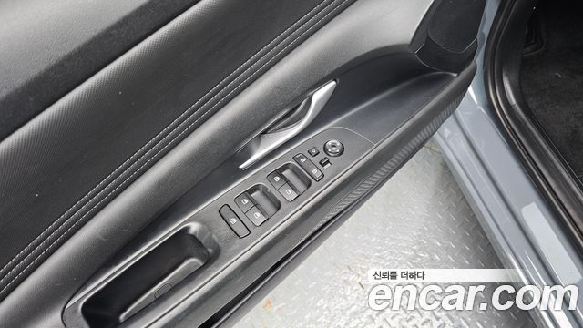 Hyundai AVANTE 2023 — photo 13