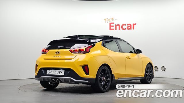 Hyundai Veloster 2019 — photo 2