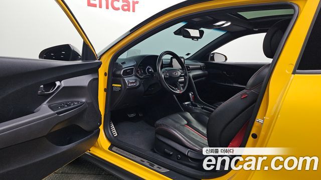 Hyundai Veloster 2019 — photo 10