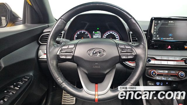 Hyundai Veloster 2019 — photo 14