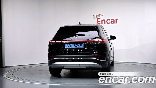Audi Q4 e-tron 2025 — photo 4
