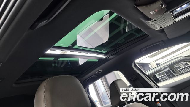 Audi Q4 e-tron 2025 — photo 22