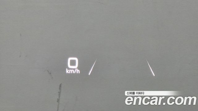 Audi Q4 e-tron 2025 — photo 25