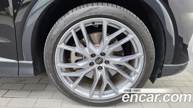 Audi Q4 e-tron 2025 — photo 7