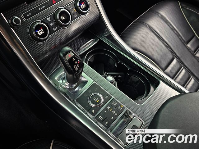 Land Rover Range Rover Sport 2016 — photo 9