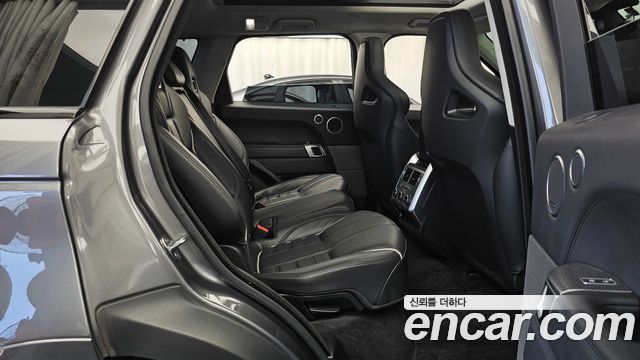 Land Rover Range Rover Sport 2016 — photo 11