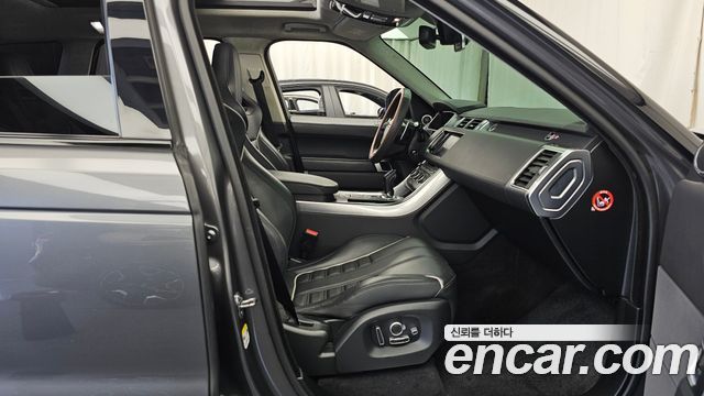 Land Rover Range Rover Sport 2016 — photo 12