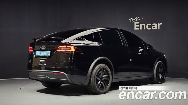 Tesla Model X 2026 — photo 2