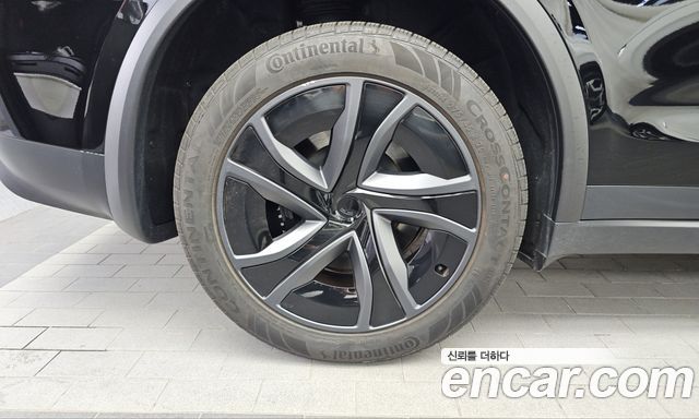 Tesla Model X 2026 — photo 5