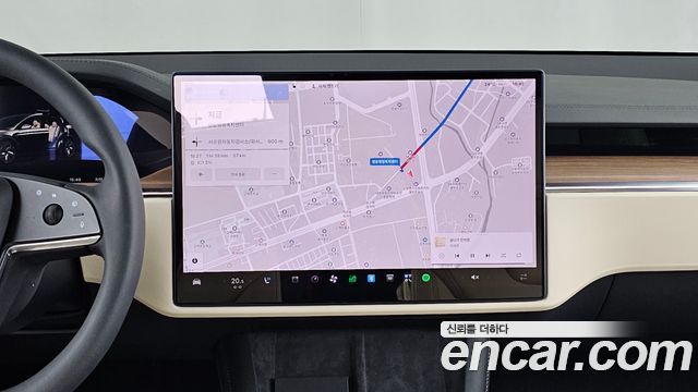 Tesla Model X 2026 — photo 19