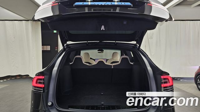 Tesla Model X 2026 — photo 25