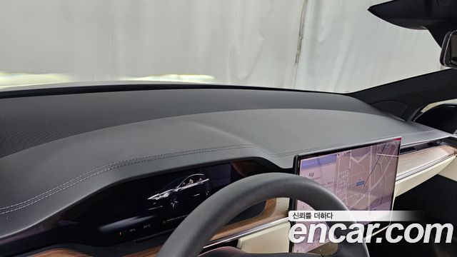 Tesla Model X 2026 — photo 29