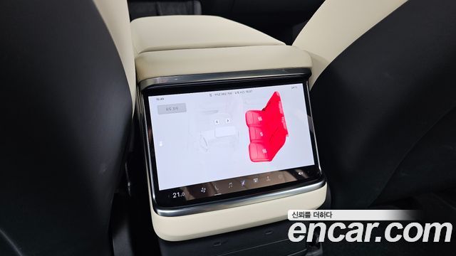 Tesla Model X 2026 — photo 33
