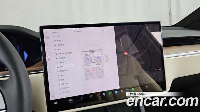 Tesla Model X 2026 — photo 36