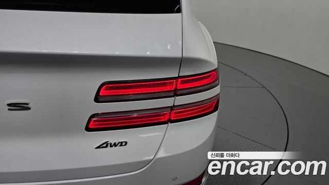 Genesis GV80 2020 — photo 9
