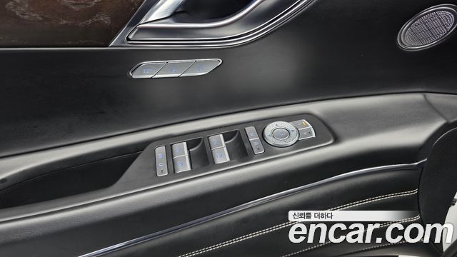 Genesis GV80 2020 — photo 32