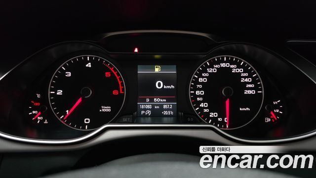 Audi A4 2013 — photo 11