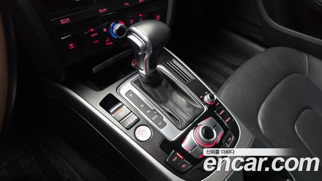 Audi A4 2013 — photo 12