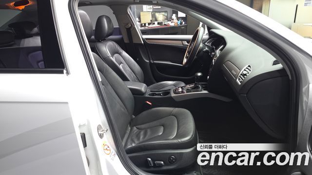 Audi A4 2013 — photo 17