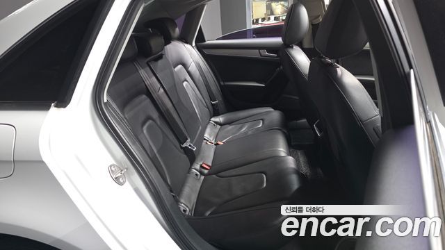 Audi A4 2013 — photo 18