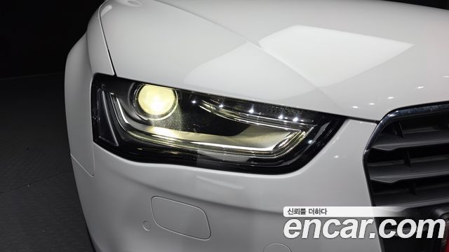 Audi A4 2013 — photo 8
