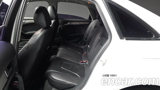 Audi A4 2013 — photo 16
