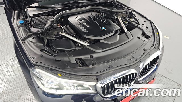 BMW 7-Series 2019 — photo 6