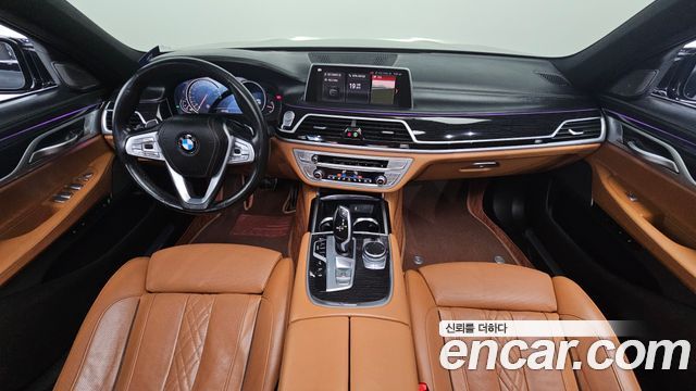 BMW 7-Series 2019 — photo 7