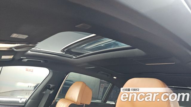 BMW 7-Series 2019 — photo 15