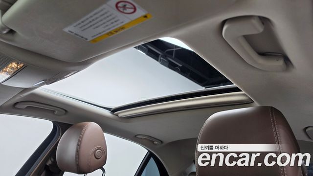 Mercedes-Benz E-Class 2019 — photo 25