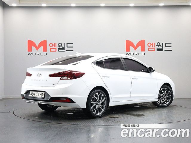 Hyundai AVANTE 2019 — photo 3