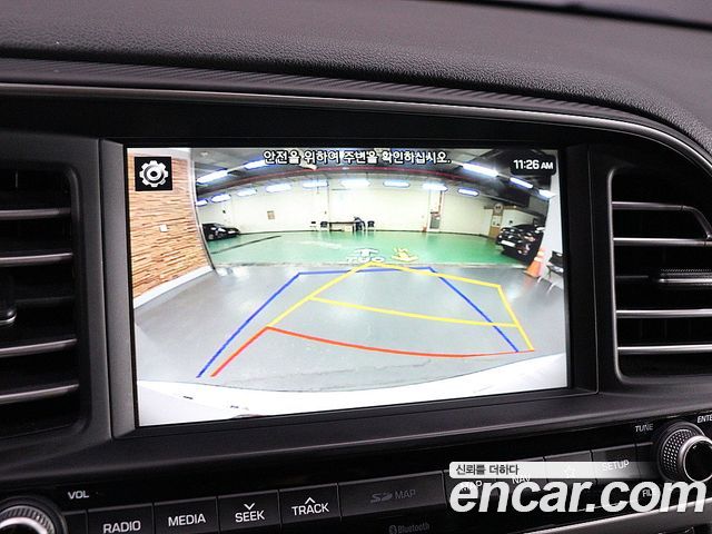 Hyundai AVANTE 2019 — photo 11