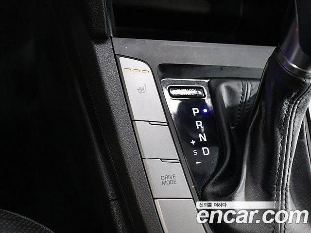 Hyundai AVANTE 2019 — photo 12