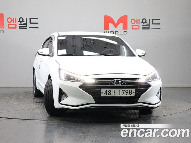 Hyundai AVANTE 2019 — photo 15