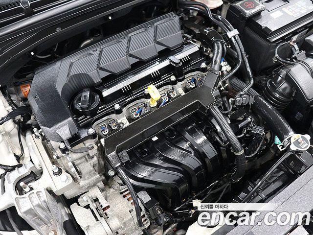 Hyundai AVANTE 2019 — photo 19